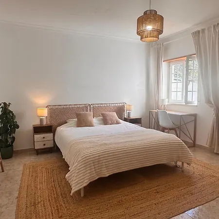Casa Nabia - Coastal Sanctuary Oda ve Kahvaltı Ericeira